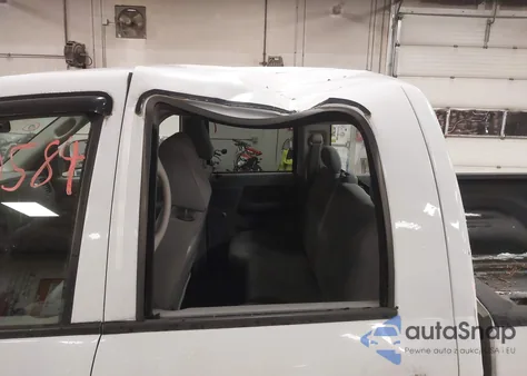 2006 Dodge Ram 1500 Slt/Trx4 Off Road/Sport z USA, uszkodzony, nr VIN 1D7HU182X6S527145